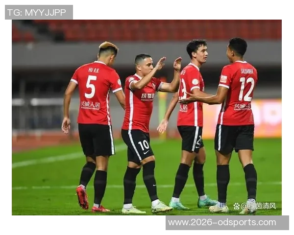 霍金斯透露帕乔已与巴黎续约至2030年官方宣布因球队习惯集中发布 霍金斯透露帕乔已与巴黎续约至2030年官方宣布因球队习惯集中发布