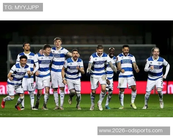 阿森纳球迷与桑德兰球迷发生冲突安保人员介入制止事态升级 阿森纳球迷与桑德兰球迷发生冲突安保人员介入制止事态升级