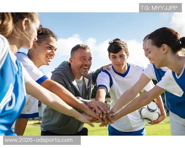 吉莱斯皮分享奥特教练的激励之道鼓励球员自信大胆展现自我